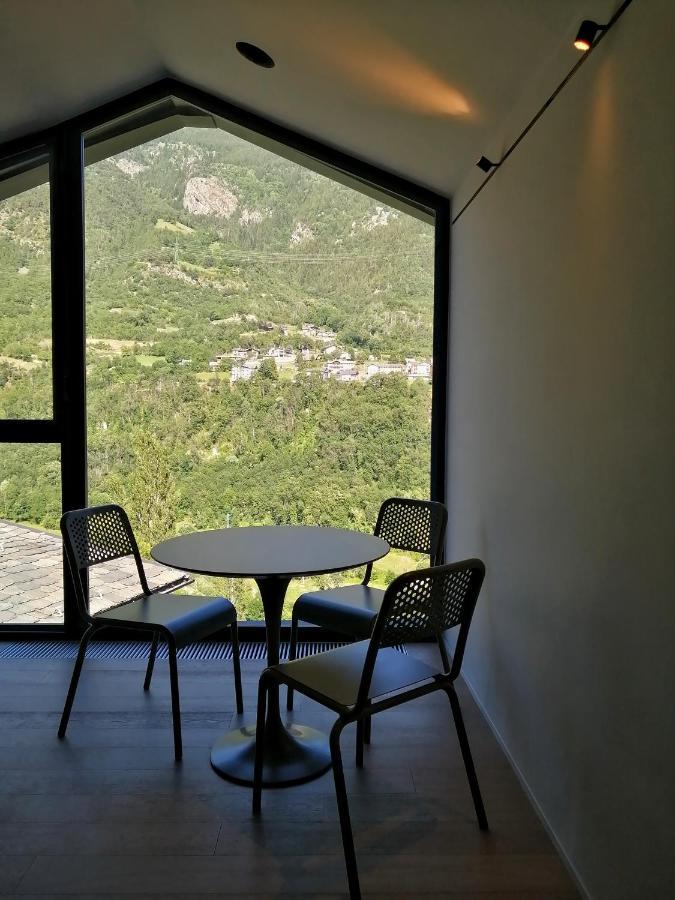 V&V Rentroom Design Gignod Luaran gambar