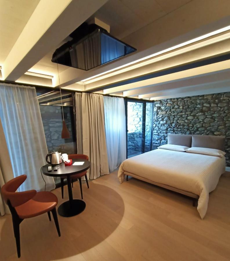 V&V Rentroom Design Gignod Luaran gambar